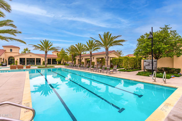 5024 Rexton Drive, Camarillo CA: https://media.crmls.org/mediaz/71e47ed5-fe23-4a4d-b99a-156836562cdc.jpg