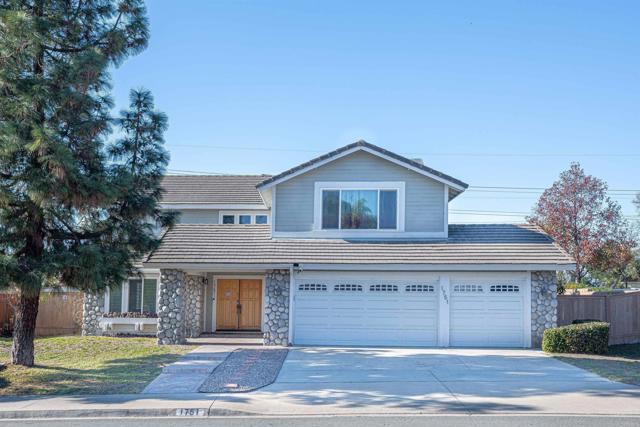 Detail Gallery Image 3 of 52 For 1751 Coltridge Ln, Bonita,  CA 91902 - 5 Beds | 2/1 Baths