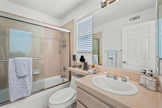 6990 Blue Orchid Lane, Carlsbad CA: https://media.crmls.org/mediaz/71e5fcf4-def5-4613-98ab-ae441d188fec.jpg