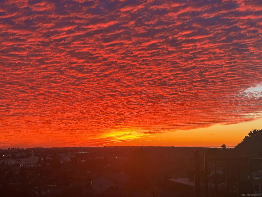 https://media.crmls.org/mediaz/71e614ce-e34f-4082-88b6-a8b7a41d11f5.jpg?preset=X-Large