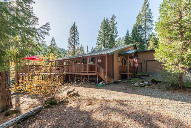 851 Mountain Aire Lane, Trinity Center CA: https://media.crmls.org/mediaz/71e62df0-7090-4936-8226-8c5e5ddc80f3.jpg