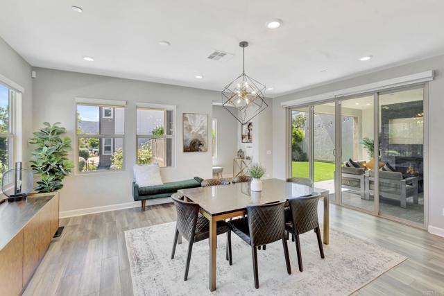 Detail Gallery Image 12 of 75 For 21678 Long Trot Dr, Escondido,  CA 92029 - 4 Beds | 3 Baths