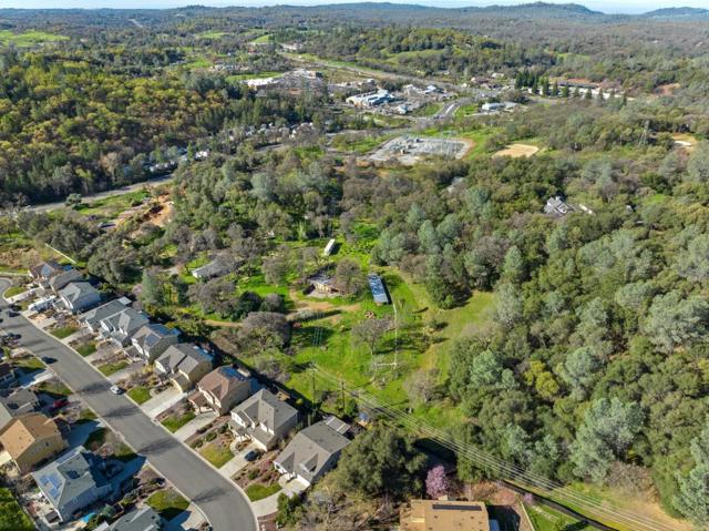 10264 Combie Road,  CA: https://media.crmls.org/mediaz/71e77f8b-c8c1-4842-92dd-aa6209e44d70.jpg