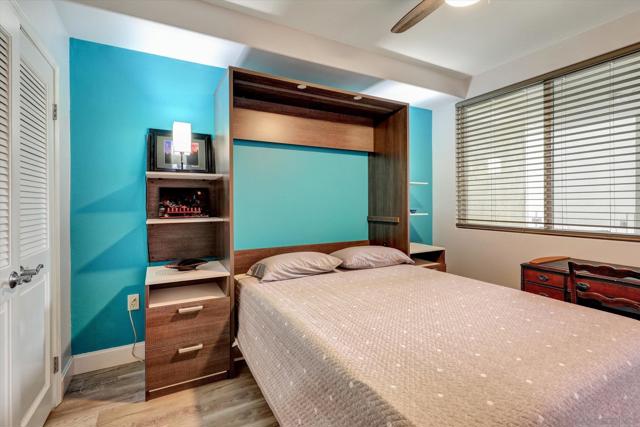 1601 India St, San Diego CA: https://media.crmls.org/mediaz/71e932d1-3fdf-4f67-8ecd-e5c7e8c192d2.jpg