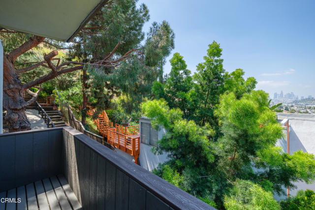 Detail Gallery Image 22 of 57 For 332 E Avenue 33, Los Angeles,  CA 90031 - 3 Beds | 1/1 Baths
