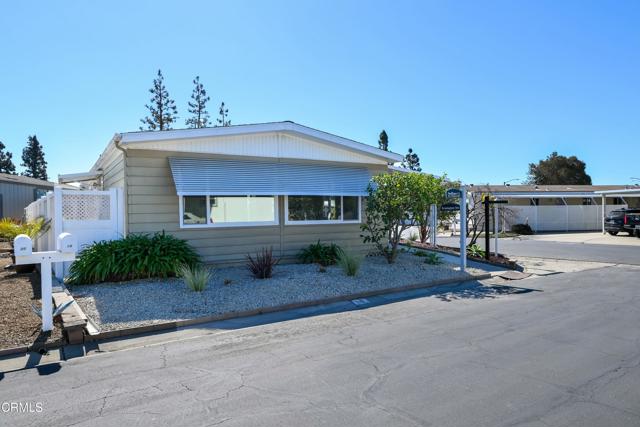 19 Faulkner Court, Ventura CA: https://media.crmls.org/mediaz/71e9be96-a433-47be-8a6d-5a29be0ee9f4.jpg