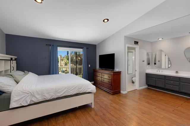 1824 Carolyn Drive, Chula Vista CA: https://media.crmls.org/mediaz/71e9cb0a-4d2d-4352-8078-ed821860581d.jpg