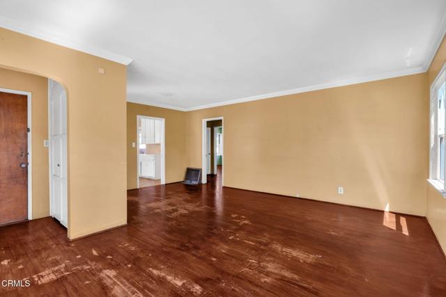 4127 Scandia Way, Los Angeles CA: https://media.crmls.org/mediaz/71e9cfd5-89ae-4974-ad0d-d05e7b6561ab.jpg