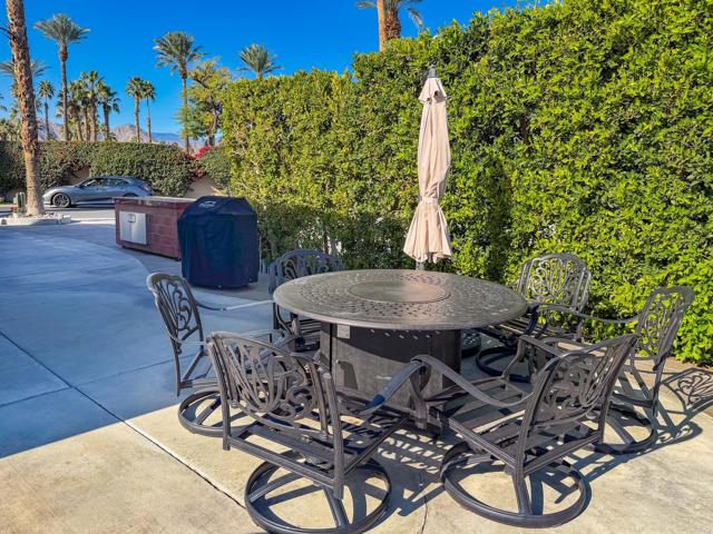 80394 Avenue 48, Indio CA: https://media.crmls.org/mediaz/71ea3b85-8af4-47b1-8fa4-5169c4da7889.jpg