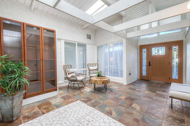 Detail Gallery Image 4 of 31 For 8835 Lake Ashmere Dr, San Diego,  CA 92119 - 4 Beds | 2 Baths