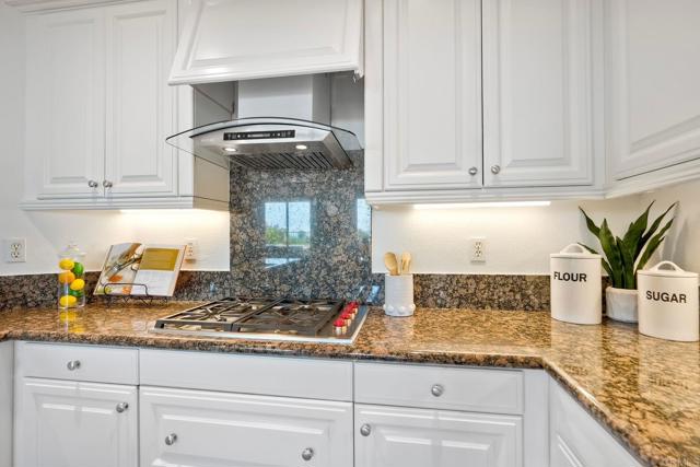 7479 Mermaid Lane, Carlsbad CA: https://media.crmls.org/mediaz/71eadfd2-d70c-44fa-97db-b7abe8b71c4a.jpg