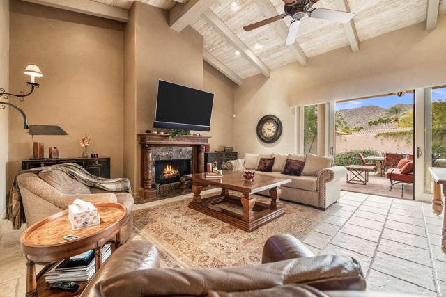 49240 Jfk Trail, Palm Desert CA: https://media.crmls.org/mediaz/71eb1b3a-7958-472b-8531-a64ba1bf72e9.jpg