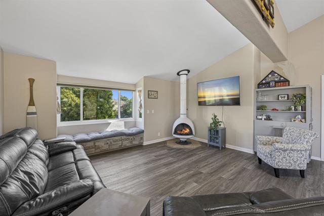 Detail Gallery Image 13 of 53 For 3016 Alta Vista Dr, Fallbrook,  CA 92028 - 3 Beds | 3/1 Baths