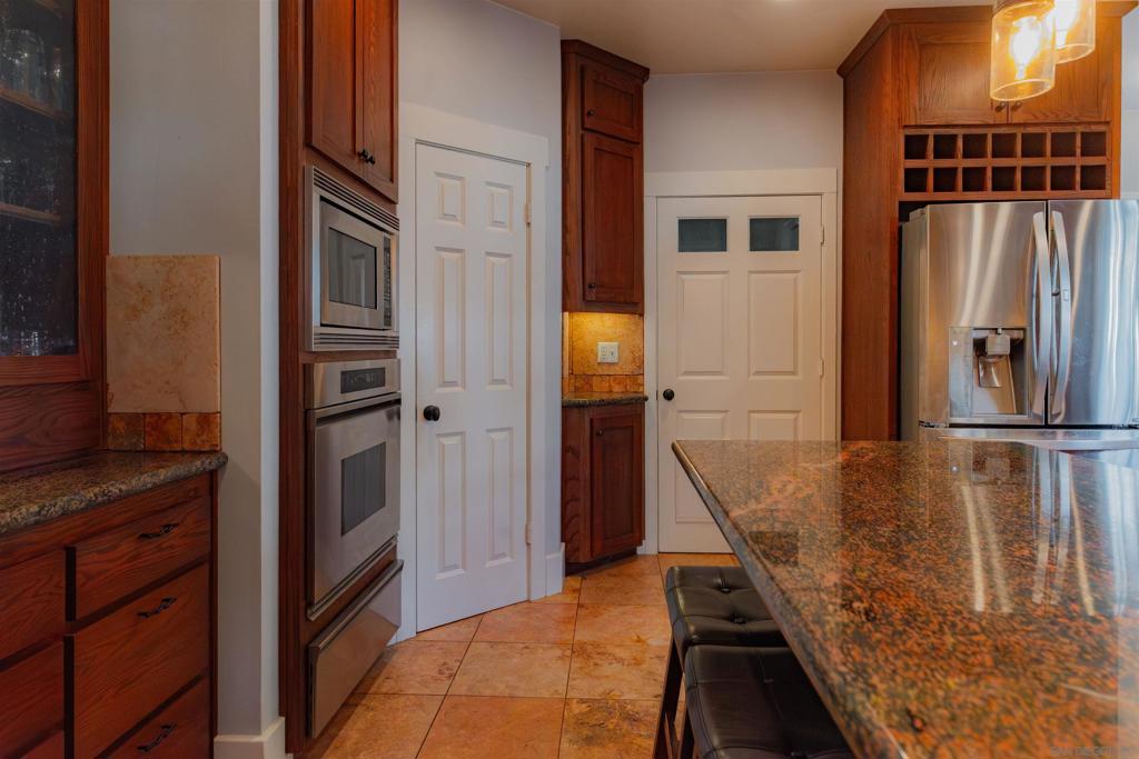 210 6th Ave - photo 18