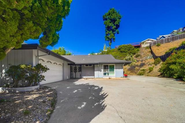 Detail Gallery Image 3 of 44 For 7970 Wetherly St, La Mesa,  CA 91941 - 3 Beds | 2 Baths