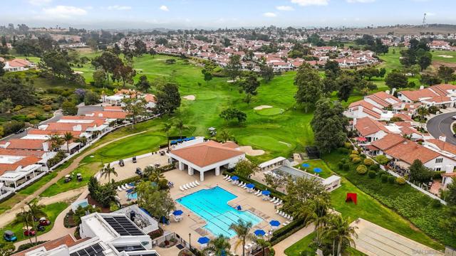 4695 Adra Way, Oceanside CA: https://media.crmls.org/mediaz/71eca2f8-f2f4-4a92-9f69-d0e7cad27671.jpg