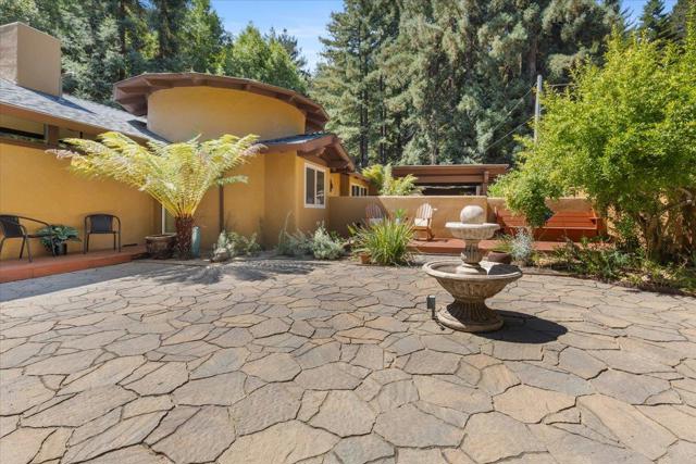 211 Hidden Lane, Santa Cruz CA: https://media.crmls.org/mediaz/71ecbd54-31d7-4af7-83c8-6704f505f45b.jpg