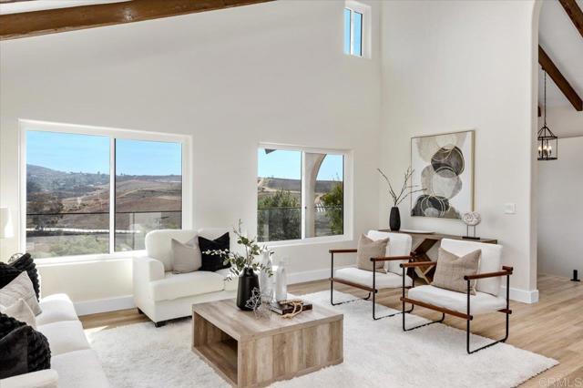 Detail Gallery Image 15 of 58 For 2918 Fairview Dr, Vista,  CA 92084 - 4 Beds | 3 Baths