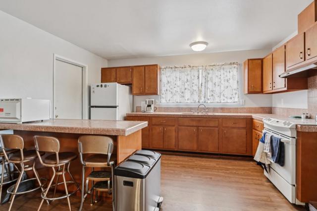 3202 TALLMON Street, Marina CA: https://media.crmls.org/mediaz/71eea79c-74bd-4c79-b60f-80f8d0ca4de3.jpg