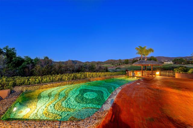 3198 Ashley Park Way, Jamul CA: https://media.crmls.org/mediaz/71ef2d2f-7b97-4922-b9f7-c6ee9f3a773f.jpg