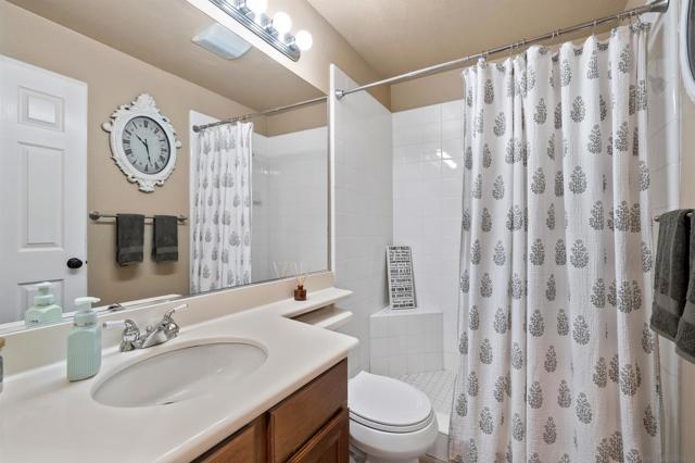 1833 Magnolia Court, California 92054, 5 Bedrooms Bedrooms, ,3 BathroomsBathrooms,Single Family Residence,For Sale,Magnolia Court,250039306SD
