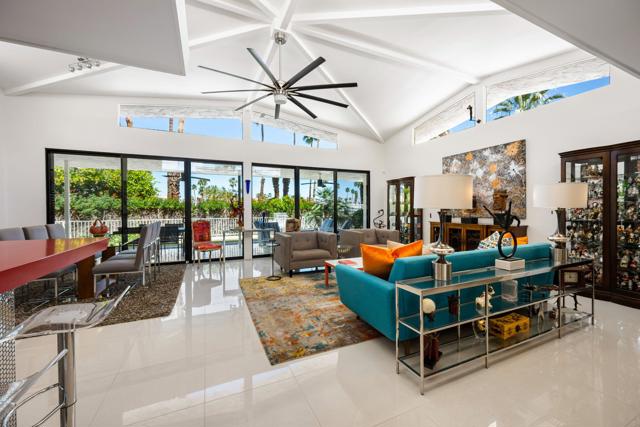 1380 Malaga Circle, Palm Springs CA: https://media.crmls.org/mediaz/71efd794-dd69-4178-a6ab-d45be0d39c0c.jpg