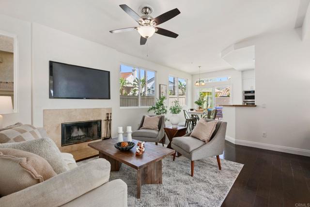 2490 Bear Rock Gln, Escondido CA: https://media.crmls.org/mediaz/71efeddc-307e-4165-ac47-6d65b647e3d9.jpg