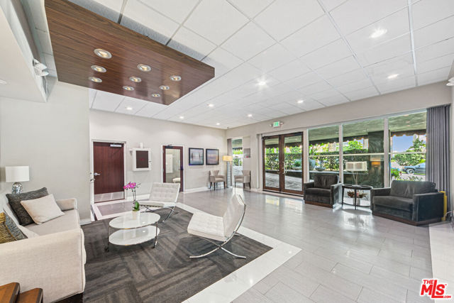 1745 Camino Palmero Street, Los Angeles CA: https://media.crmls.org/mediaz/71f01c29-e30f-4921-8555-544730515af3.jpg