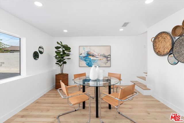 3815 W 60th Street, Los Angeles CA: https://media.crmls.org/mediaz/71f01ed7-f4a9-4938-a914-372345254f02.jpg