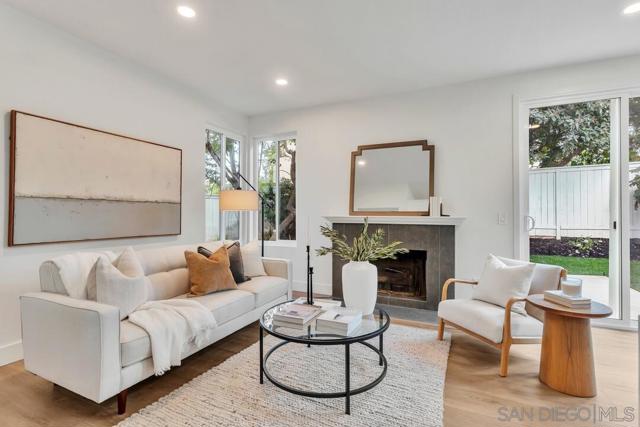 12169 Via San Loreno, San Diego CA: https://media.crmls.org/mediaz/71f0ed67-f270-4f09-ba56-2528a69101bf.jpg