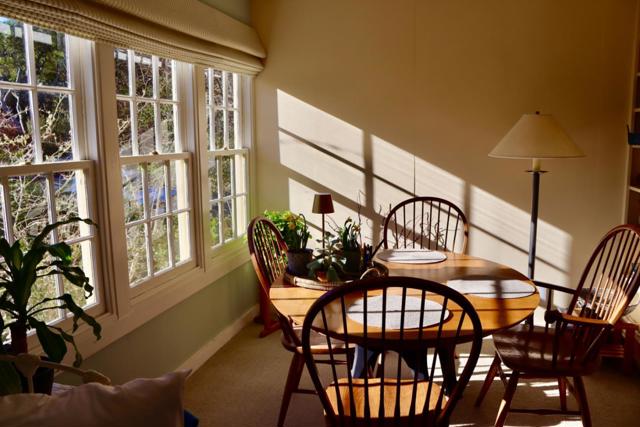 811 Alameda Avenue, Monterey CA: https://media.crmls.org/mediaz/71f12844-c7d6-4853-971f-c97762c0cef9.jpg