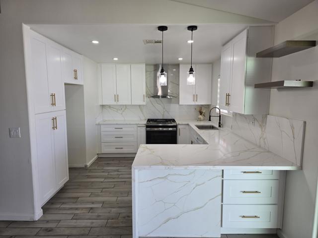 15203 Avenida Ramada, Desert Hot Springs CA: https://media.crmls.org/mediaz/71f12df1-71ef-41d9-aee8-1793a5649811.jpg