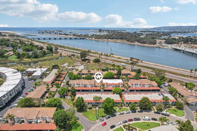 4352 Loma Riviera Court, San Diego CA: https://media.crmls.org/mediaz/71f14c0e-0cb8-41cc-8ea6-34446cb8ade2.jpg