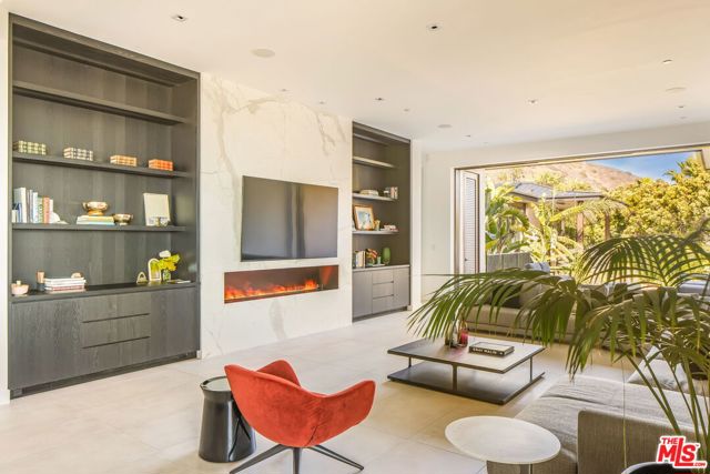 Drew Fenton | 11809 Ellice Street Malibu CA | MLS: 7307289 Drew Fenton | 11809 Ellice Street Malibu CA | MLS: 7307289