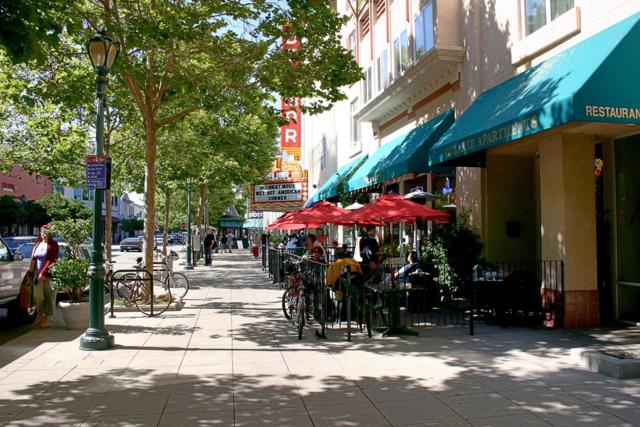 515 Chestnut Street, Santa Cruz CA: https://media.crmls.org/mediaz/71f1711b-cbd5-4f5a-abce-fe2e30dde166.jpg
