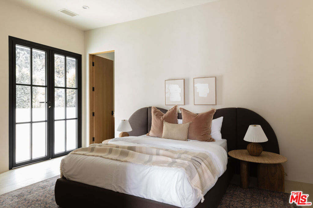 MLS #25572987 img 42