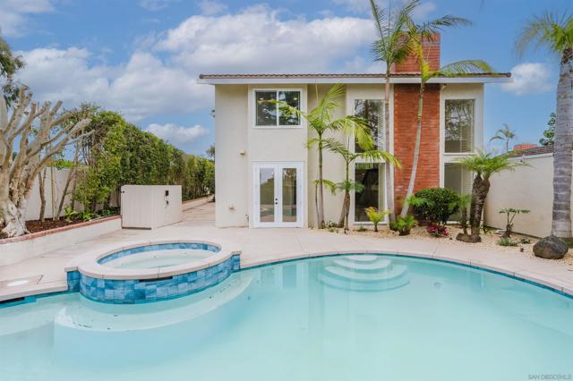 8206 Caminito Lacayo, La Jolla CA: https://media.crmls.org/mediaz/71f2f9af-e923-4b43-b785-62b632a403ed.jpg