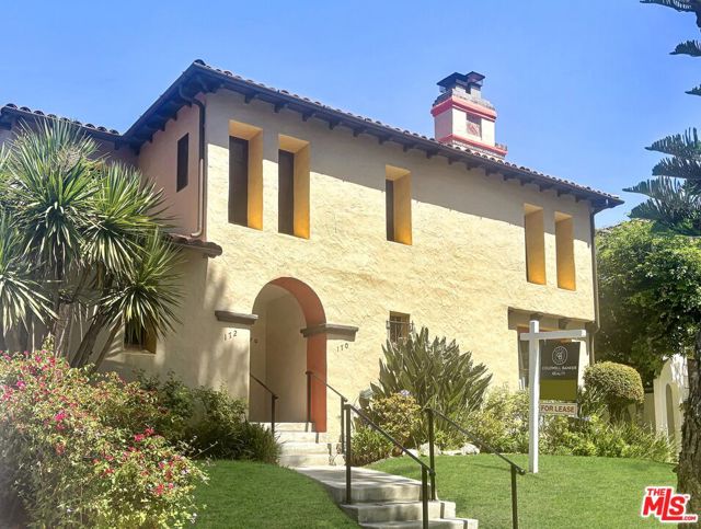 170 N Orange Drive, Los Angeles CA: https://media.crmls.org/mediaz/71f38442-c06f-40b0-84fe-62da6a225e43.jpg