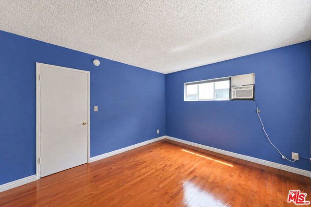 941 North San Vicente Boulevard, 4 photo 13