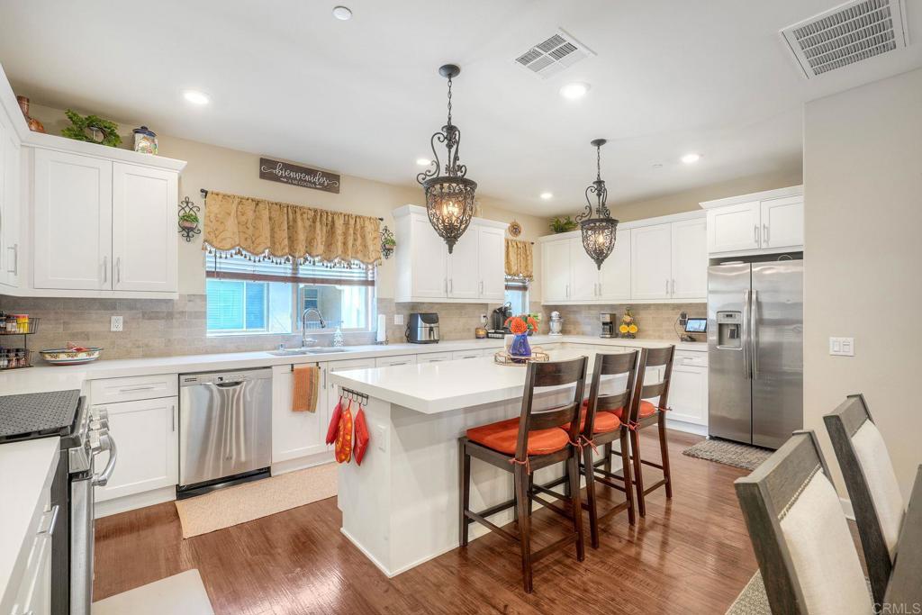1576 Castillo Way - photo 7