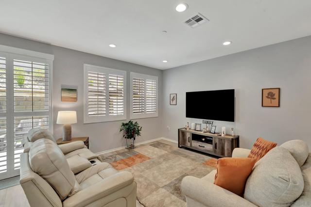 7603 Sage Ct., Santee CA: https://media.crmls.org/mediaz/71f3ceba-d5e4-4f7d-8f5f-815755e242dd.jpg