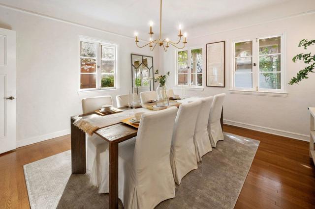 526 W Poplar Avenue, San Mateo CA: https://media.crmls.org/mediaz/71f4c5c0-71da-4a7e-b871-96d2ef5a311a.jpg