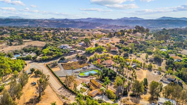 Detail Gallery Image 47 of 75 For 1569 via Monserate, Fallbrook,  CA 92028 - 5 Beds | 4 Baths