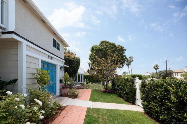 1221 Virginia Way, La Jolla CA: https://media.crmls.org/mediaz/71f58cd7-e23b-4da1-a938-413774d7a241.jpg