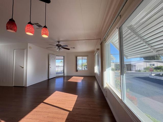 Detail Gallery Image 14 of 58 For 1490 S Orange Ave #127,  El Cajon,  CA 92020 - 2 Beds | 2 Baths