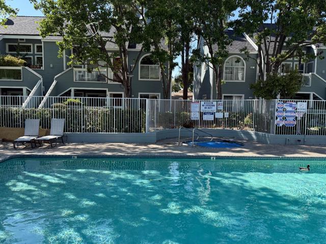767 Portwalk Place,  CA: https://media.crmls.org/mediaz/71f69d3d-1382-4f8b-b160-dae449481511.jpg