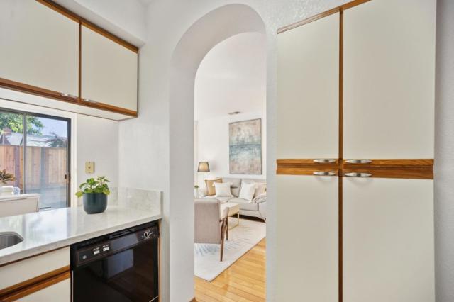 72 Washington Square Drive, Milpitas CA: https://media.crmls.org/mediaz/71f6fba4-389f-4bee-b270-58461665e374.jpg
