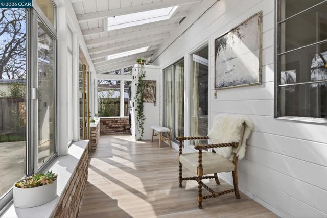 Image 10 of 41 For 1656 Foothill Park Circle