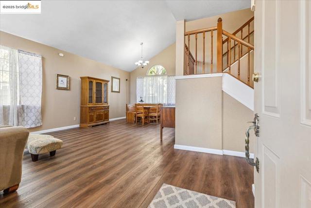1531 Rutherford Ln, Oakley CA: https://media.crmls.org/mediaz/71f7cae0-f42c-45a3-ab8b-cb01e21ab00d.jpg