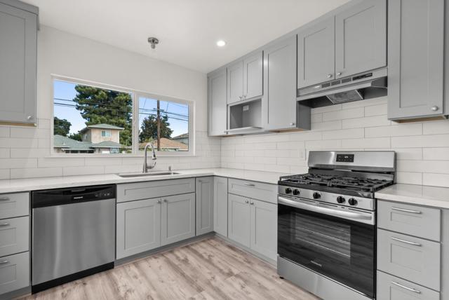 129 Santa Clara, Watsonville CA: https://media.crmls.org/mediaz/71f8c8af-8266-46a3-bc3c-43712d49fe6b.jpg